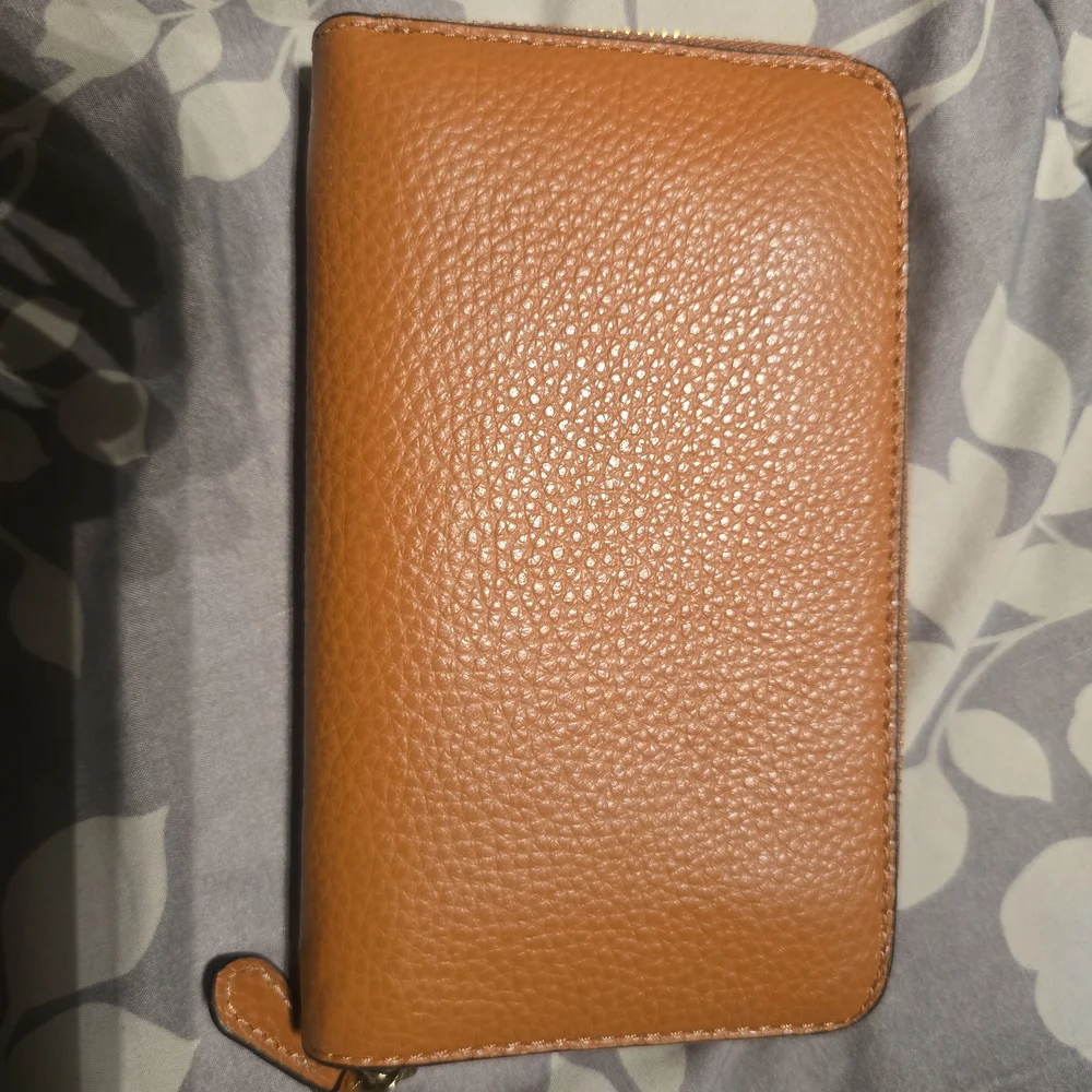 Coach Tan Leather Wallet - Picture 2 of 4